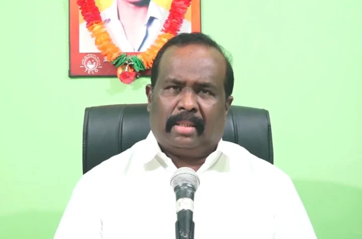 செல்வம் அடைக்கலநாதன் தலைவர் பதவியில் இருந்து விலக வேண்டும்
